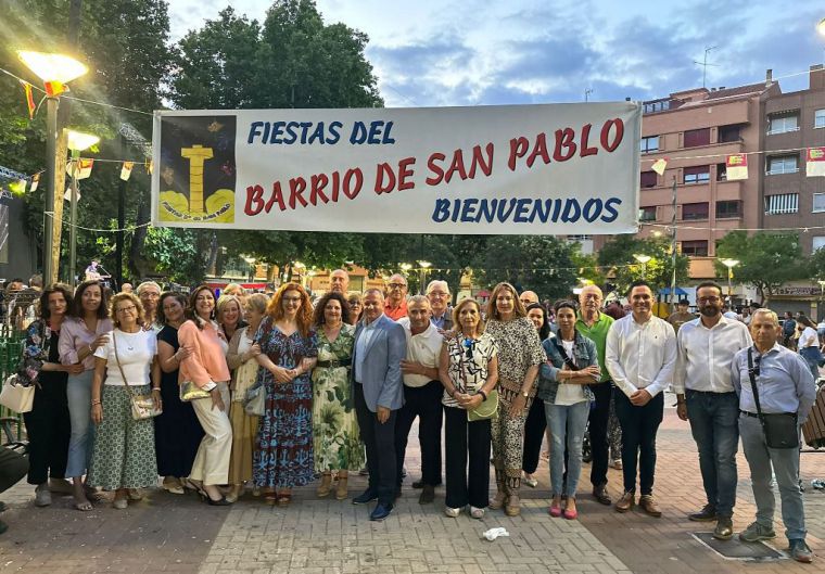 Llanos Navarro anima a los vecinos de San Pablo a vivir intensamente sus fiestas para estrechar lazos vecinales y seguir haciendo ciudad desde los barrios