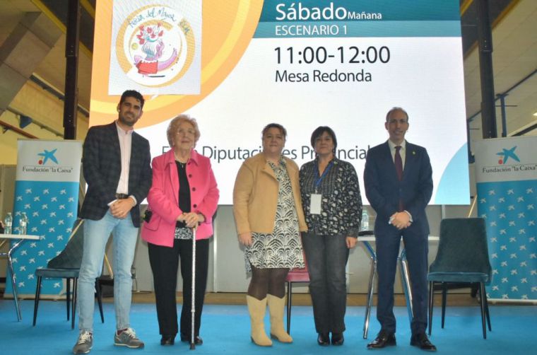 José González reitera el compromiso de la Diputación de Albacete con la atención integral a las personas mayores a través de sus diferentes recursos y servicios