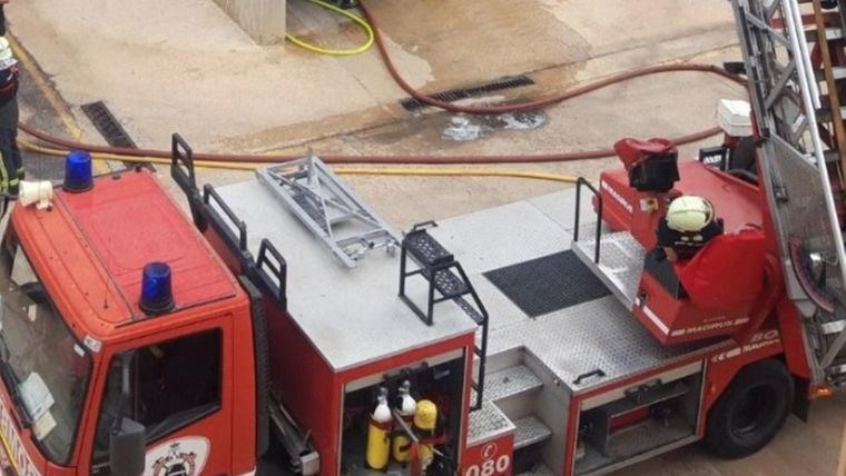 Sucesos.- Siete personas, dos de ellas menores, afectadas por inhalación de humo en un incendio en Albacete