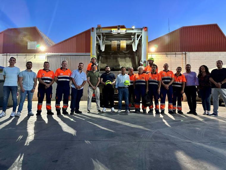 Manuel Serrano pone en valor la mejora de equipamientos para los trabajadores de la recogida de residuos sólidos urbanos