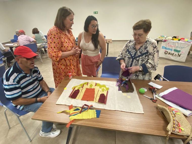 Llanos Navarro destaca que el programa ‘Arte e inclusión’ ha logrado “integrar a colectivos y personas de diferentes sensibilidades y capacidades a través de la expresión artística”