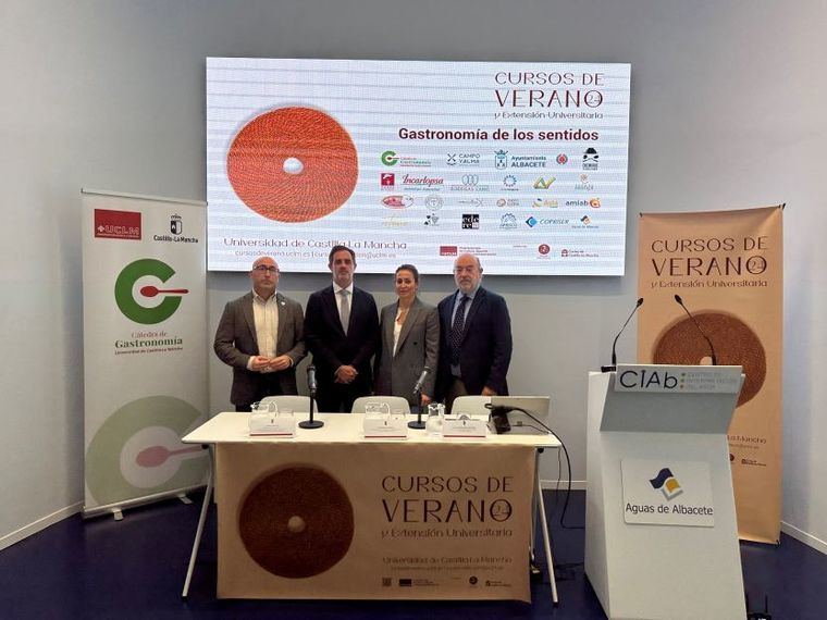 El Ayuntamiento felicita a la Universidad por su curso sobre gastronomía que “ayudará a posicionar Albacete como una ciudad de referencia para el turismo”