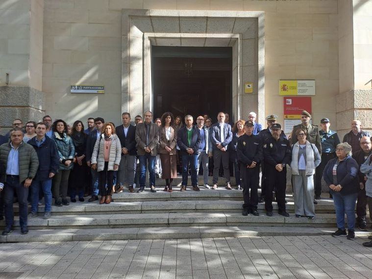 La Diputación de Albacete se une al minuto de silencio convocado por el Gobierno de España en recuerdo a todas las víctimas de la DANA en el primer día de luto oficial