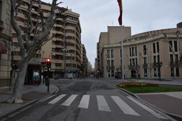 El próximo lunes comienza la instalación de paraguas a modo de toldo en la Calle Ancha de Albacete