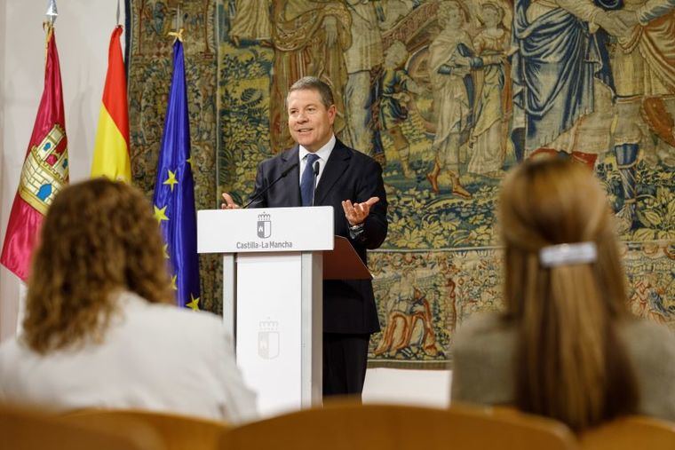 Page anima a las familias de Castilla-La Mancha a adherirse al Banco de Libros, que este jueves ha abierto periodo de inscripción