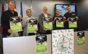 Villaescusa afirma que recuperar la tradición de disputar la Supercopa de fútbol de los Juegos Deportivos Municipales en el ‘Carlos Belmonte’ es “un merecido homenaje al fútbol aficionado”