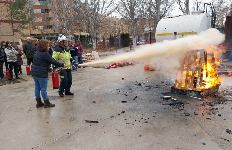 El Ayuntamiento prepara importantes obras de ampliación y reforma para “modernizar y poner a punto el Parque de bomberos”