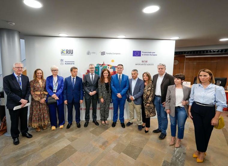 El alcalde destaca las grandes oportunidades que los fondos europeos han supuesto para Albacete: “El impulso económico y la modernización de la ciudad son innegables”