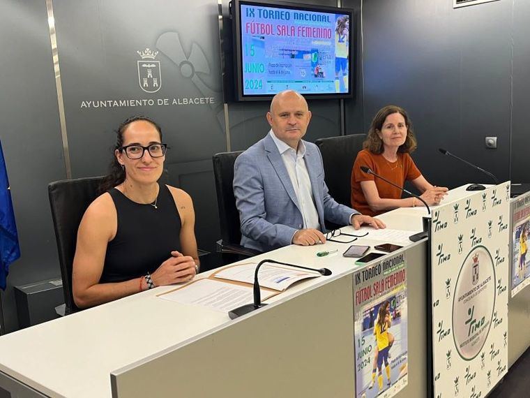 Francisco Villaescusa ánima a los albaceteños a asistir al IX Torneo Nacional de Fútbol Sala Femenino el próximo sábado “revindicando el deporte como una vía para la integración total”