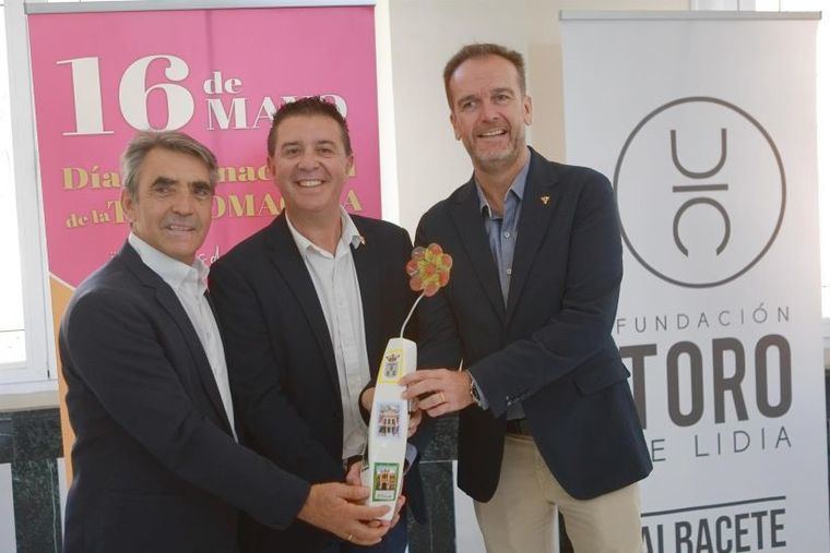 Cabañero recibe el Premio del Capítulo de la Fundación Toro de Lidia en Albacete