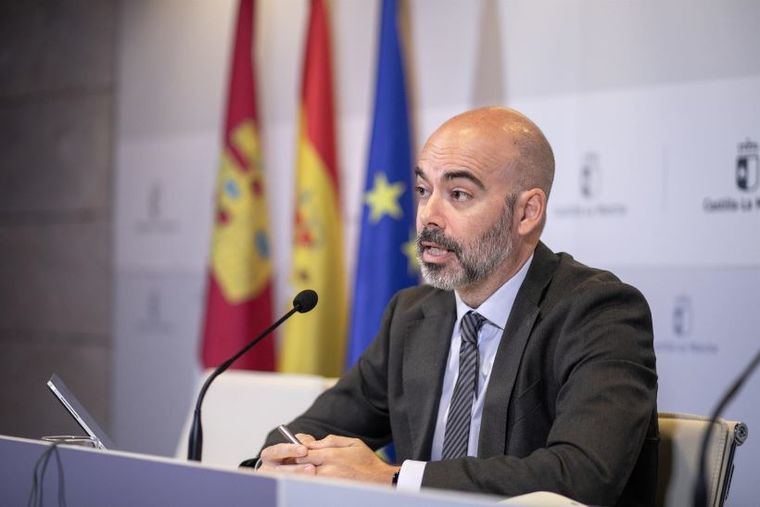 Castilla-La Mancha carga contra quien habla de recortes en sanidad porque 'miente' y defiende que 'siempre que hay vacante se cubre'