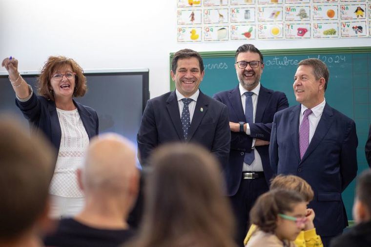 García-Page avanza que el presupuesto de Educación aumentará un 5% el próximo año en la región